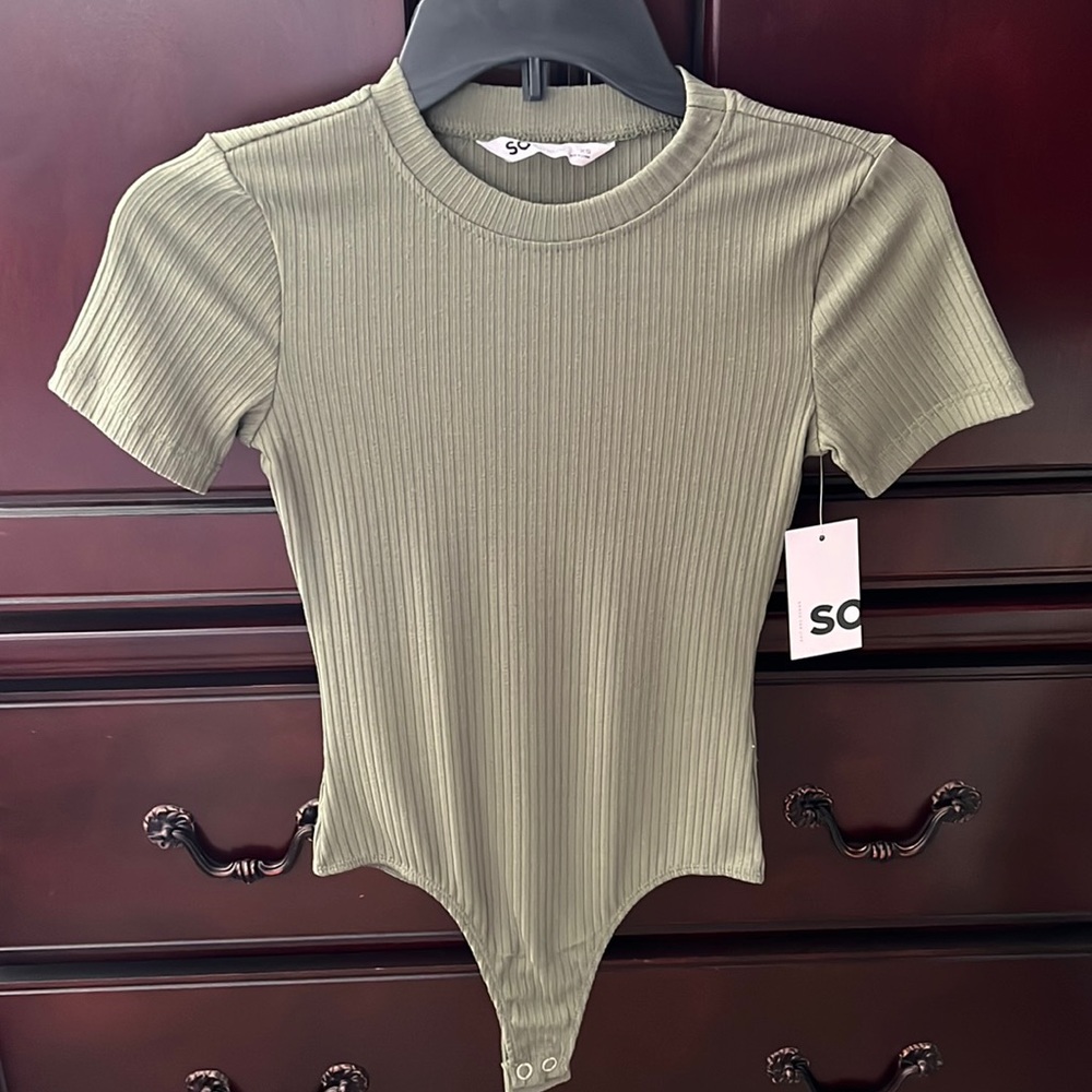 Khol’s SO size xs bodysuit, army green color brand new w/ tags